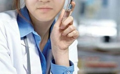 韩国保守团体与反日团体发生冲突